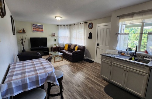 Regional District of Nanaimo House | Sunshine Ridge Cozy Suite