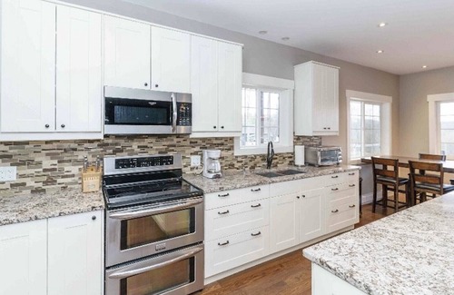 Huntsville Cottage | SunShine Shores Waterfront Cottage