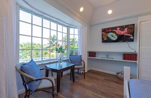 Gambier Apartment | Sunshine Studio at Viking Hill - Love Beach