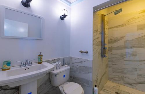 Gambier Apartment | Sunshine Studio at Viking Hill - Love Beach
