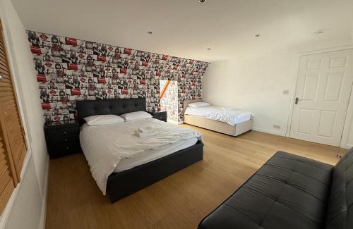 Insch Apartment | Sunshine three bedrooms Apartment