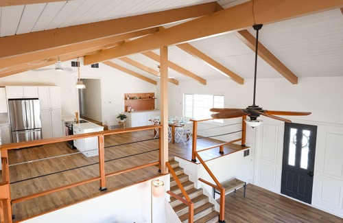 Bostonia House | Sunshine Villa: Karaoke, Pool, Spa & Arcades