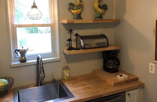 Cornwallville Cabin | Sunside Schoolhouse - Est 1785 - A dog friendly cabin 10 min to Windham, NY.