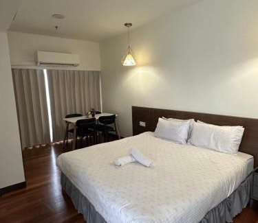 Bandar Sunway Apartment | Sunway Lagoon Resort Suites at Bandar Sunway by Landmark
