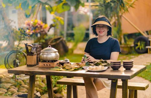 Lang Co Bed & Breakfast | Suoi Da Homestay