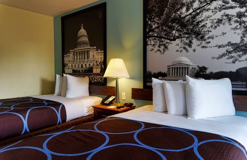 Alexandria West Hotel | Super 8 by Wyndham Alexandria/Washington D.C. Area