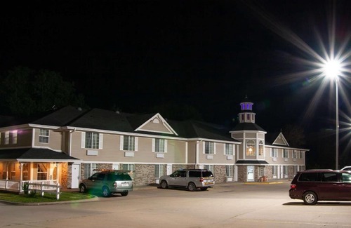 Arkansas City Hotel | Super 8 by Wyndham Arkansas City KS