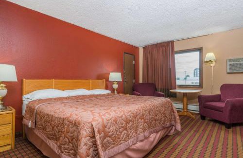 Brooklyn Center Hotel | Super 8 by Wyndham Brooklyn Center/MPLS