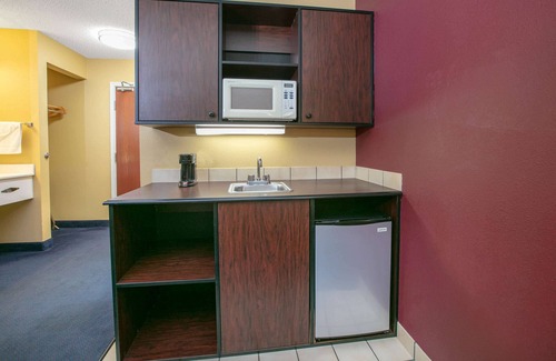 Vinita Hotel | Super 8 by Wyndham Big Cabin/Vinita Area