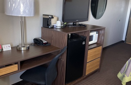 Bismarck Hotel | Super 8 by Wyndham Bismarck