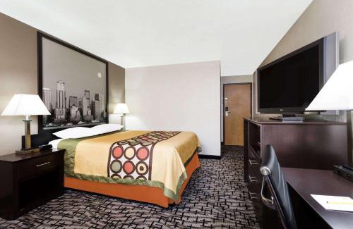 West Hills Hotel | Super 8 by Wyndham Bremerton