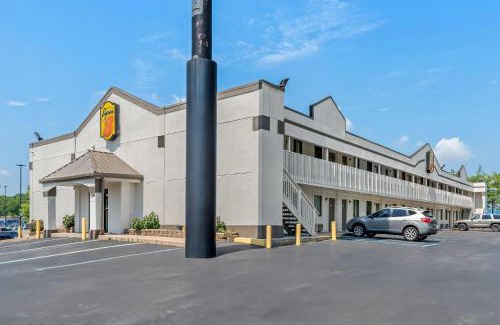 Brownsburg Hotel | Super 8 by Wyndham Brownsburg
