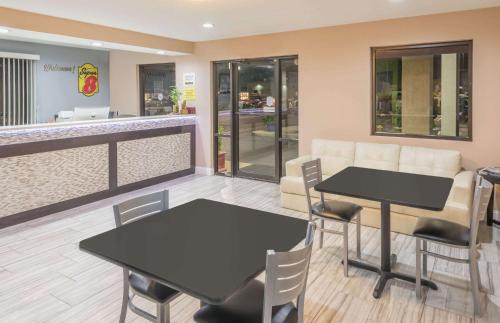 Bryant Hotel | Super 8 by Wyndham Bryant Little Rock Area