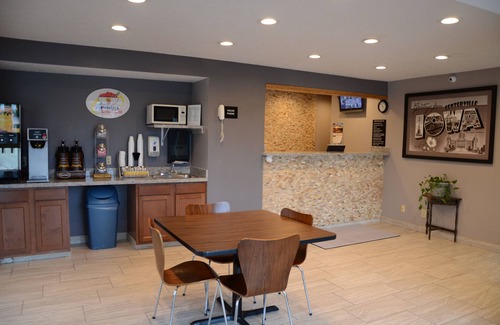 Centerville Hotel | Super 8 by Wyndham Centerville