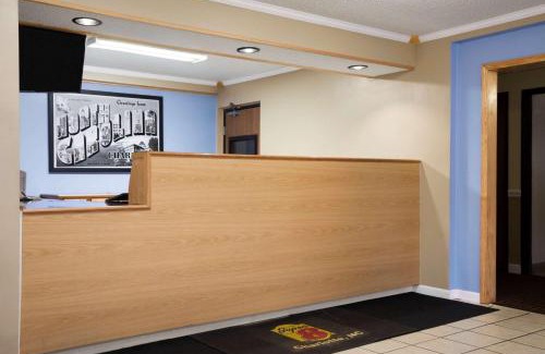 Charlotte Hotel | Super 8 by Wyndham Charlotte University