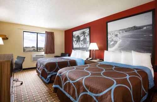 Bermuda Hotel | Super 8 by Wyndham Chester/Richmond Area