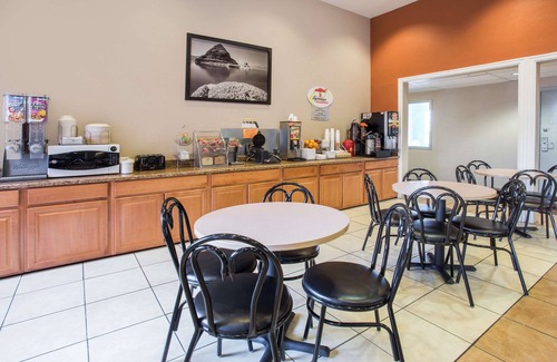 Corvallis Hotel | Super 8 by Wyndham Corvallis