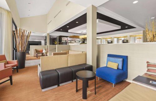 Dallas Hotel | Super 8 by Wyndham Dallas Love Field Airport