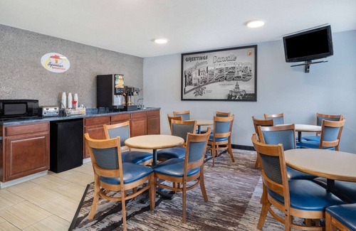 Danville Hotel | Super 8 by Wyndham Danville