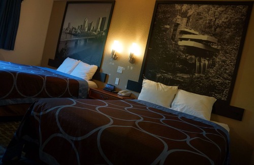 Delmont Hotel | Super 8 by Wyndham Delmont