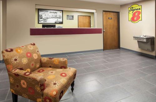 Dwight Hotel | Super 8 by Wyndham Dwight