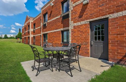 Elgin Hotel | Super 8 by Wyndham Elgin