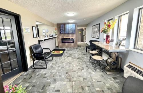 Estherville Hotel | Super 8 by Wyndham Estherville