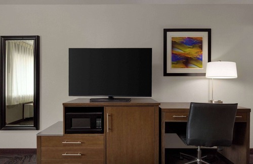 Downtown Hotel | Super 8 by Wyndham Eureka