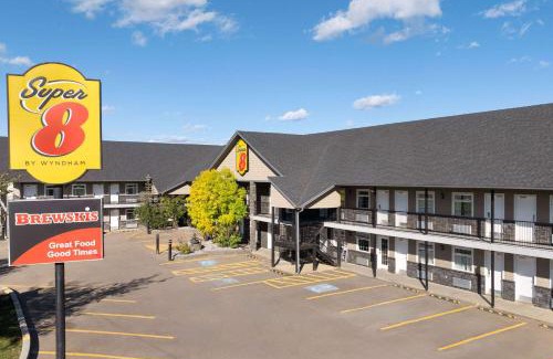 Fort McMurray Hotel | Super 8 by Wyndham Fort McMurray