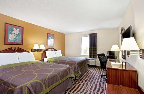 Forrest City Hotel | Super 8 by Wyndham Forrest City AR