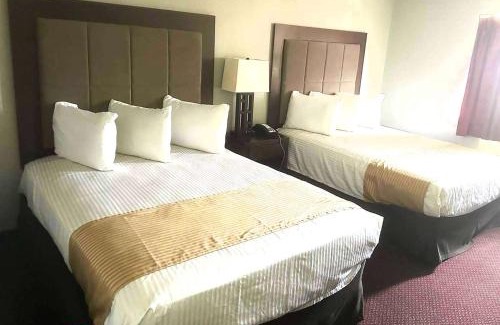 Fort Scott Hotel | Super 8 by Wyndham Fort Scott