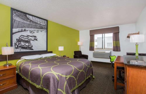 Franklin Hotel | Super 8 by Wyndham Franklin