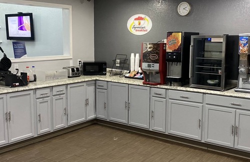 Gainesville Hotel | Super 8 by Wyndham Gainesville TX
