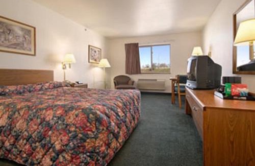 Gallipolis Ferry Hotel | Super 8 by Wyndham Gallipolis Pt Pleasant Area
