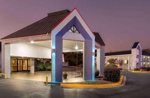 Garysburg Hotel | Super 8 by Wyndham Garysburg/Roanoke Rapids