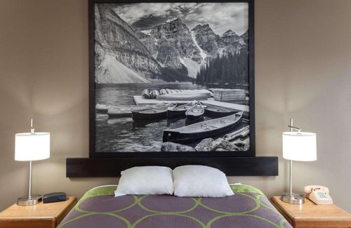 Gilman Hotel | Super 8 by Wyndham Gilman