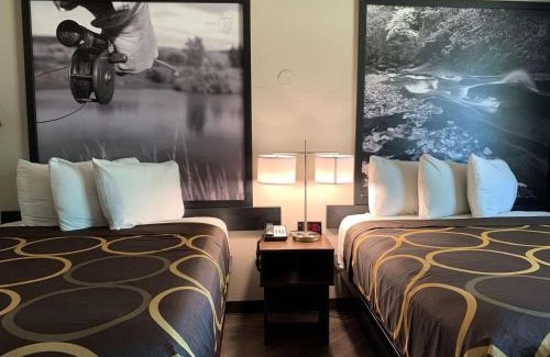 Greeley Hotel | Super 8 by Wyndham Greeley