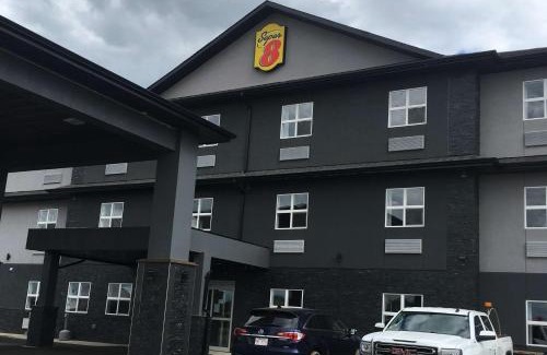 Hardisty Hotel | Super 8 by Wyndham Hardisty