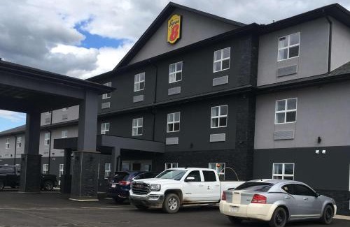 Hardisty Hotel | Super 8 by Wyndham Hardisty