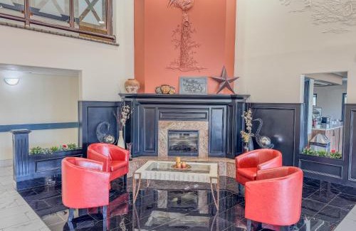 High River Hotel | Super 8 by Wyndham High River AB