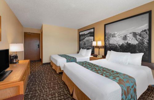Hill City Hotel | Super 8 by Wyndham Hill City/Mt Rushmore/Area