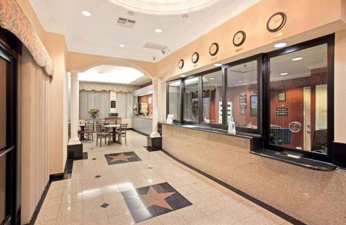 Little Armenia Hotel | Super 8 by Wyndham Hollywood/LA Area