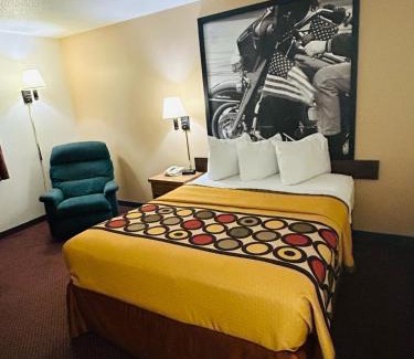 Hot Springs Hotel | Super 8 by Wyndham Hot Springs