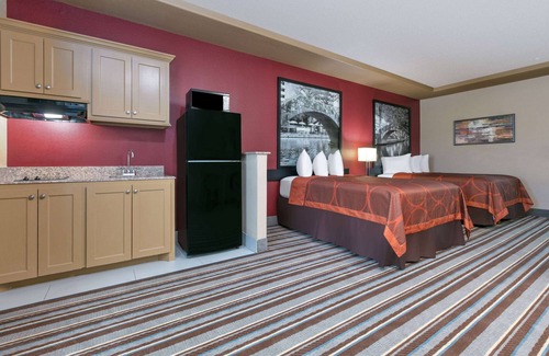 Karnes City Hotel | Super 8 by Wyndham Karnes City