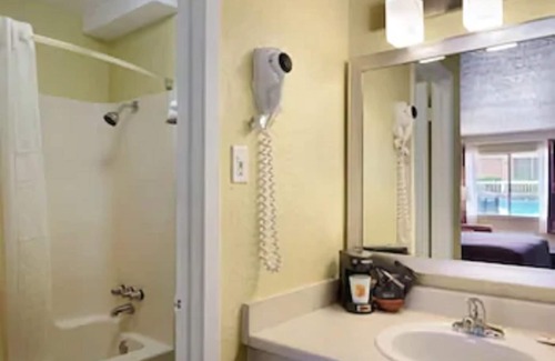 Kerrville Hotel | Super 8 by Wyndham Kerrville TX