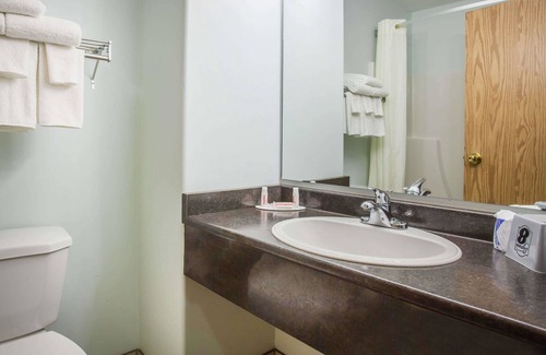 Kindersley Hotel | Super 8 by Wyndham Kindersley
