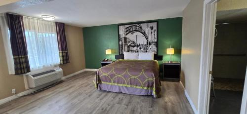Kingsville Hotel | Super 8 by Wyndham Kingsville