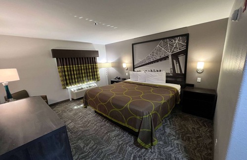 Lake Charles Hotel | Super 8 by Wyndham Lake Charles/Sulphur