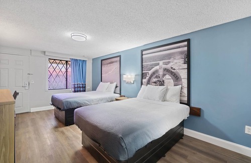 Lantana Hotel | Super 8 by Wyndham Lantana West Palm Beach