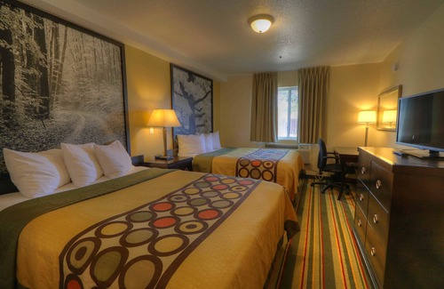 Mount Pleasant Hotel | Super 8 by Wyndham Mt. Pleasant